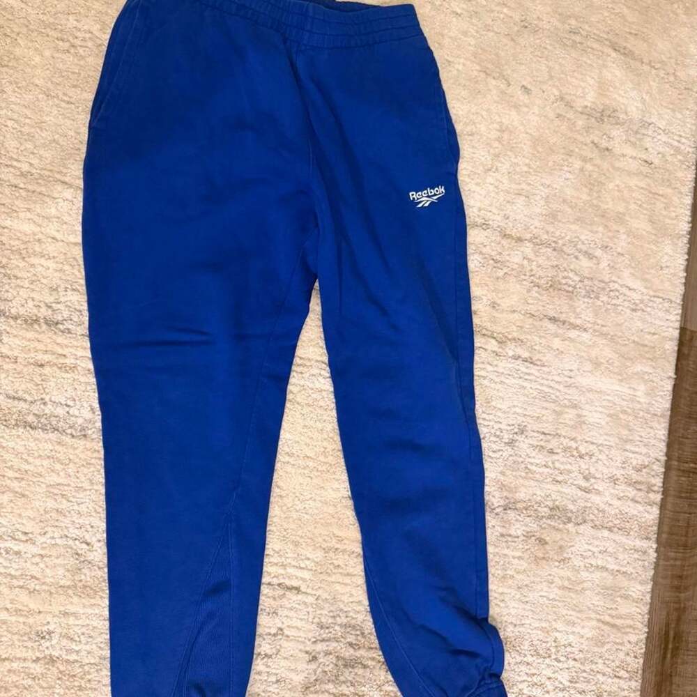 Blue reebok sweatpants with drawstring